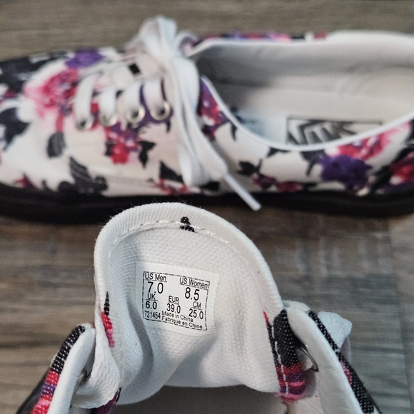 Vans Era Pink & Purple Florals With Black Soles - Picture 5 of 6